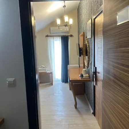 Hotel Serenity 3*