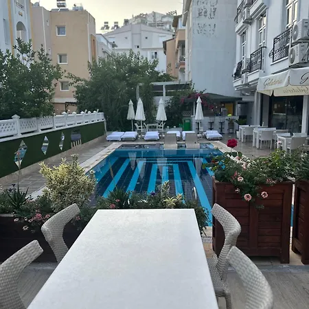 Hotel Serenity 3*